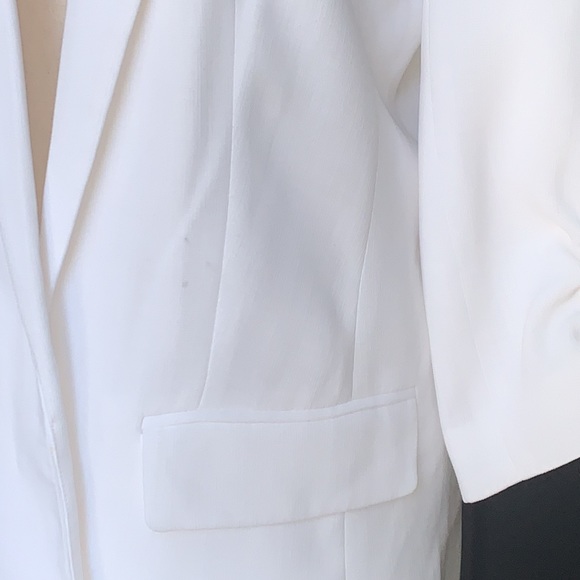 Ann Taylor Loft white full length blazer. Summer wardrobe staple! Sz 4 - Picture 2 of 9